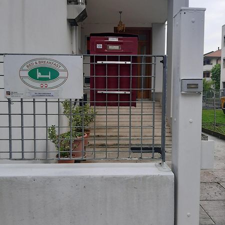 Travellers Lodge Bed & Rooms Τρεβίζο Εξωτερικό φωτογραφία