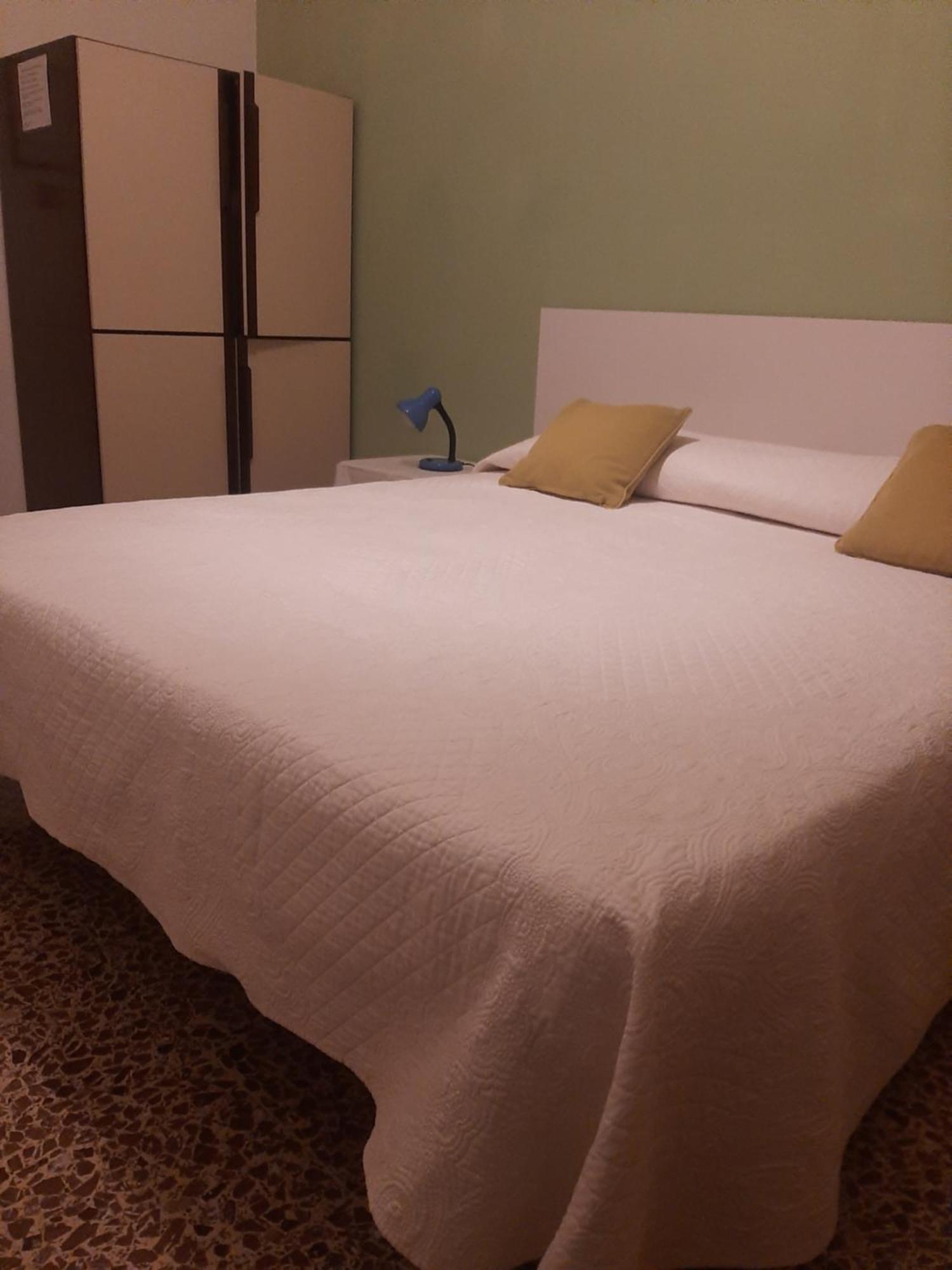 Travellers Lodge Bed & Rooms Τρεβίζο Εξωτερικό φωτογραφία