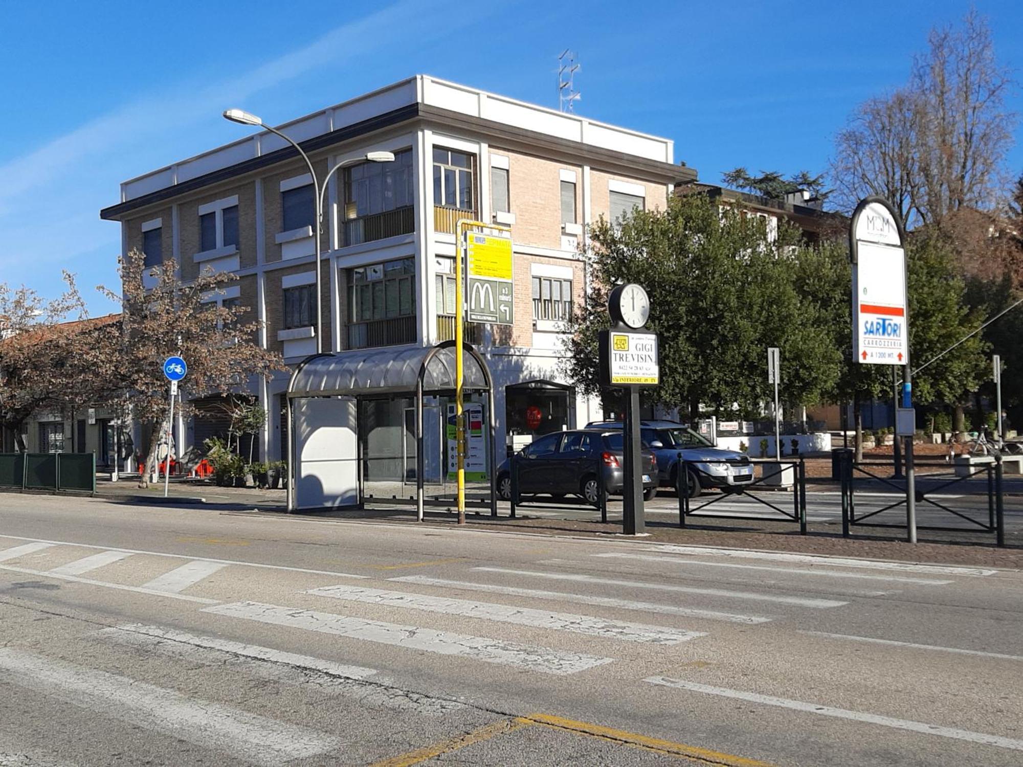Travellers Lodge Bed & Rooms Τρεβίζο Εξωτερικό φωτογραφία