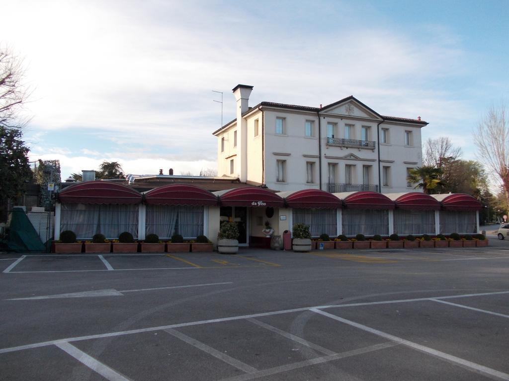 Travellers Lodge Bed & Rooms Τρεβίζο Εξωτερικό φωτογραφία