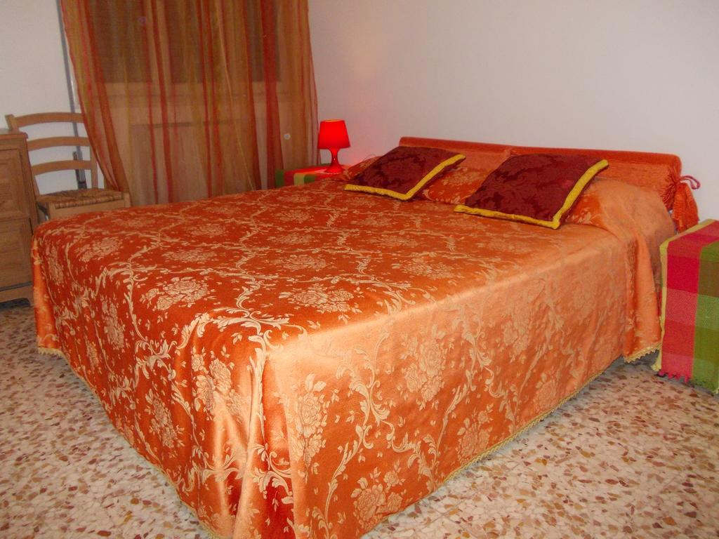 Travellers Lodge Bed & Rooms Τρεβίζο Δωμάτιο φωτογραφία
