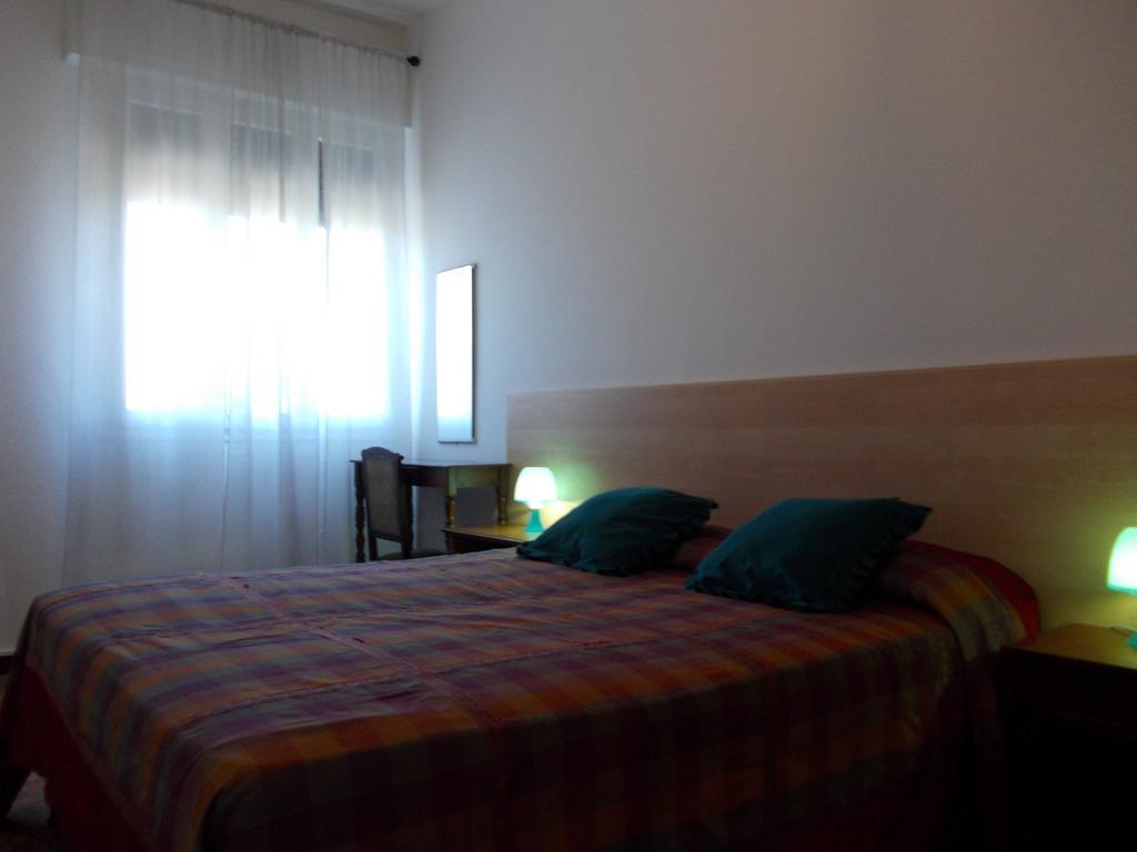 Travellers Lodge Bed & Rooms Τρεβίζο Δωμάτιο φωτογραφία